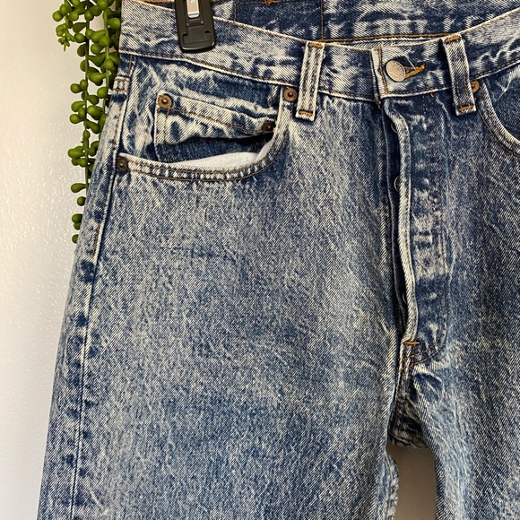 Retro Acid Wash Levi’s - Picture 3 of 8